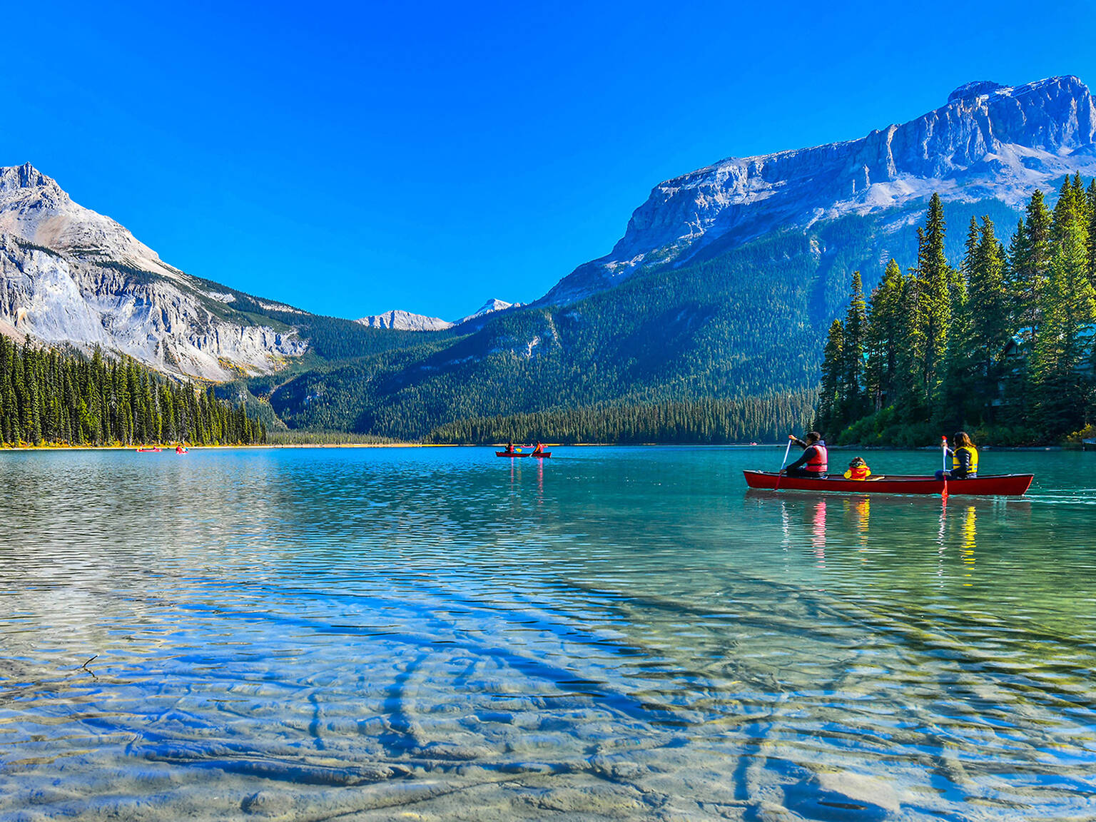 10 unmissable sights on a Western Canada road trip