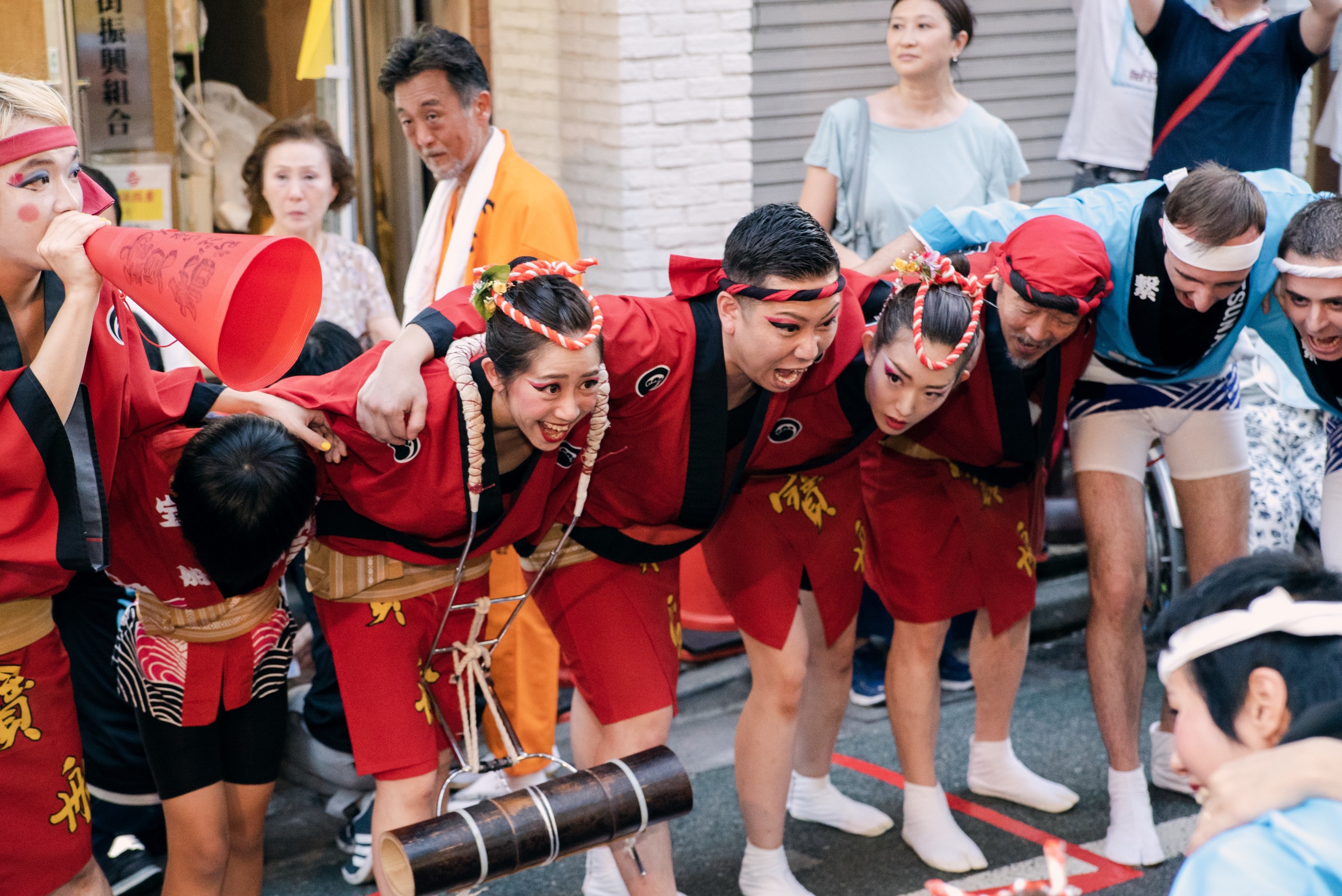 日本唯一のプロ阿波踊り連 寶船とは