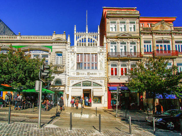 13 Lisbon and Porto: Livaria Lello