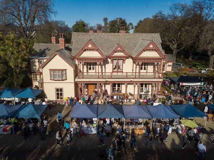 Christchurch Farmers Market at Riccarton House 