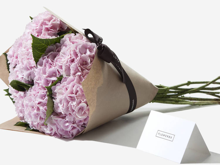 How to Expertly Wrap a Bouquet of Flowers from the Grocery Store