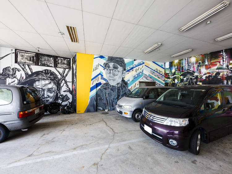 Edogawall street art garage