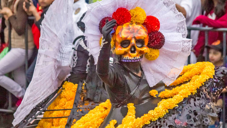 Desfile de muertos (Foto: Ivonne Gutiérrez)