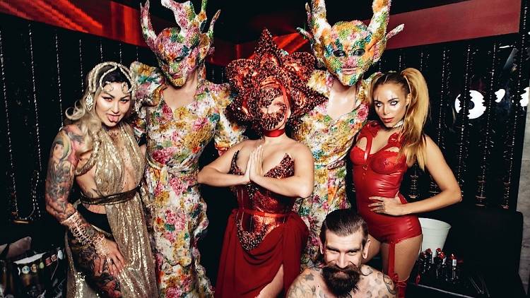 CÉ LA VI Presents DIRTY CIRCUS Feat. CIRQUE LE SOIR