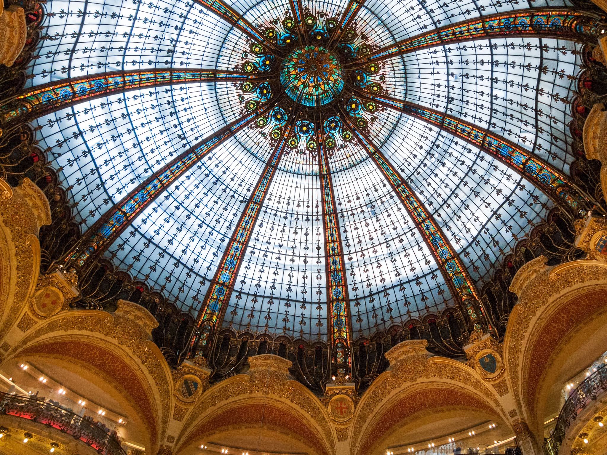 Shopping in the Parisian department stores