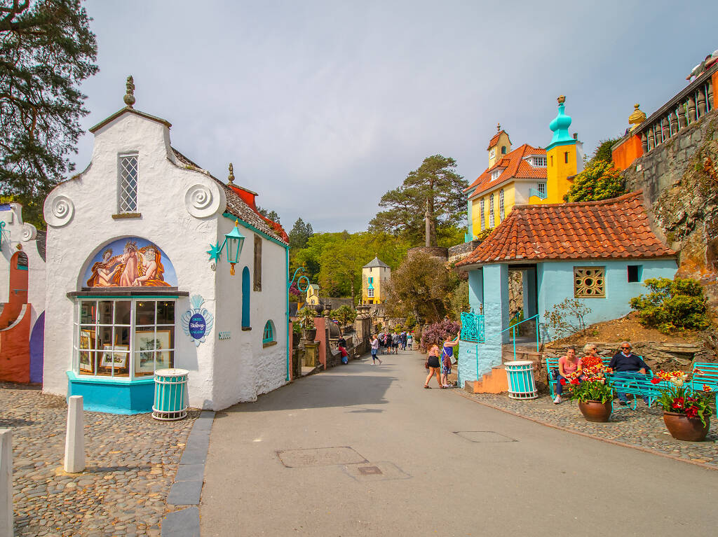 7 Best Things To Do In Portmeirion Right Now