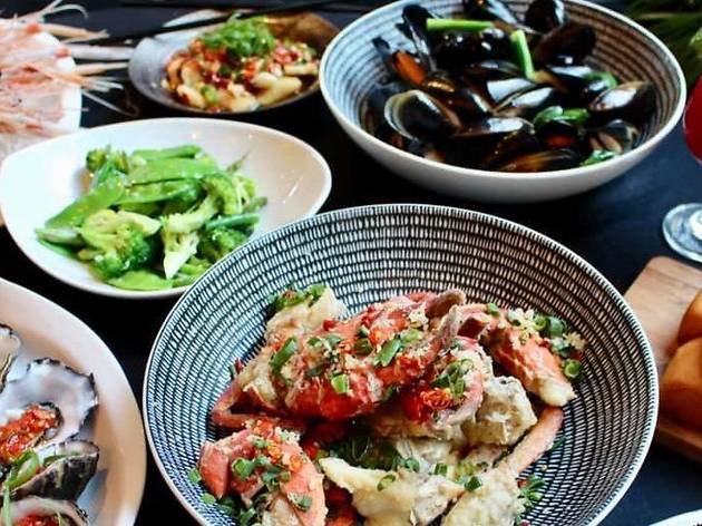 Harry's Singapore Chilli Crab Restaurant Harry's Singapore Chilli Crab Restaurant