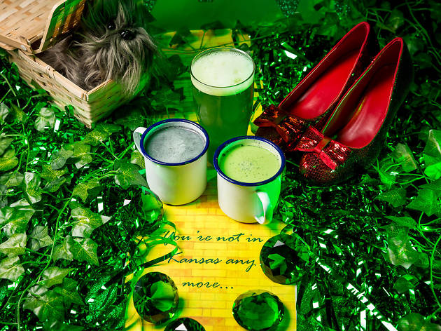 Queen of Hoxton Emerald City Winter Rooftop Queen of Hoxton Emerald City Winter Rooftop