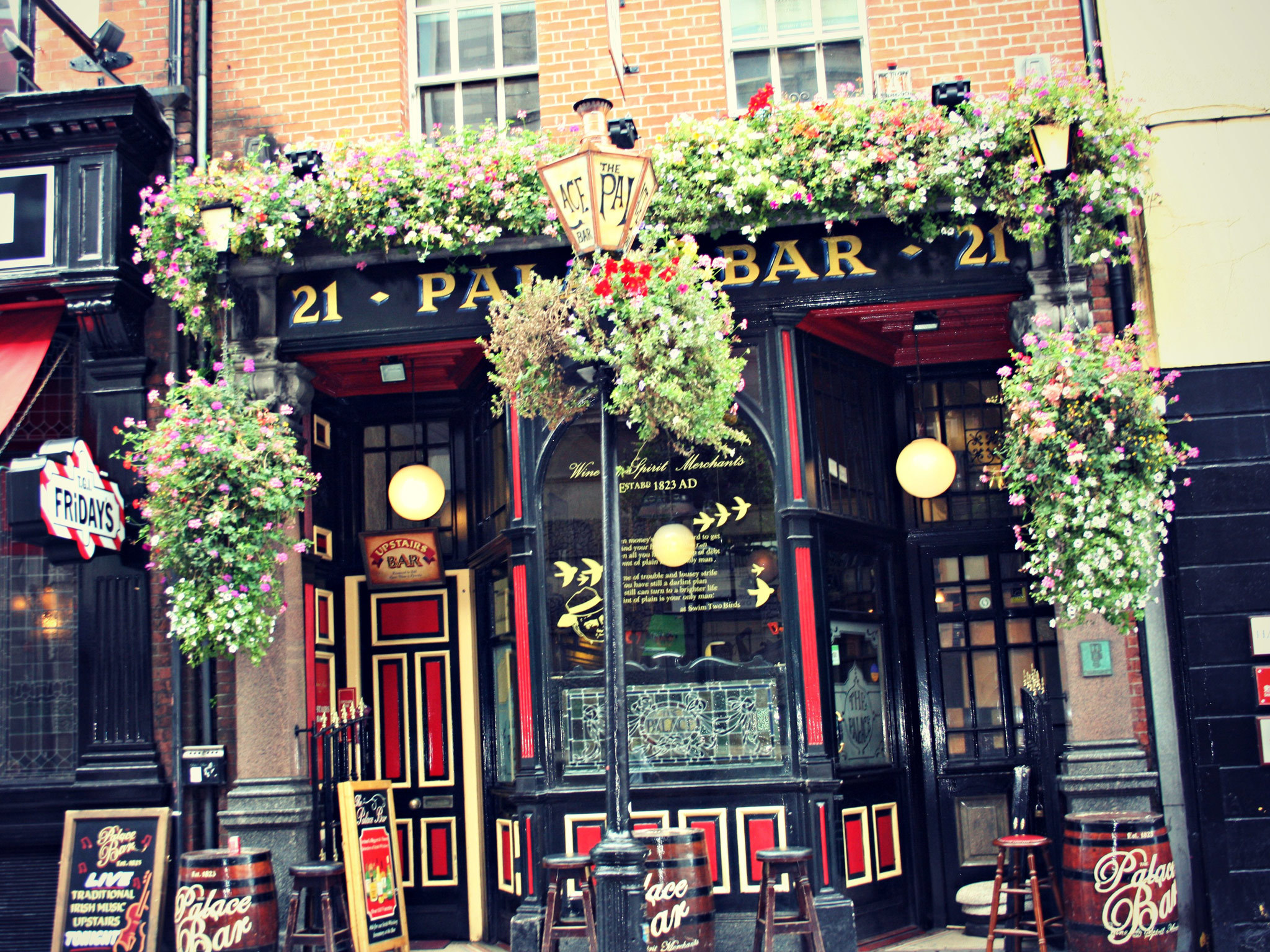 11 Best Pubs In Dublin Right Now