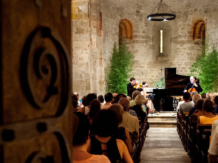 Romanesque architecture, a perfect medieval setting to enjoy music