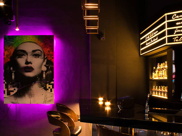 Talk Of The Town Bars In Watthana Bangkok