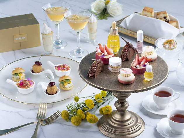 A Touch of Gold Afternoon Tea A Touch of Gold Afternoon Tea