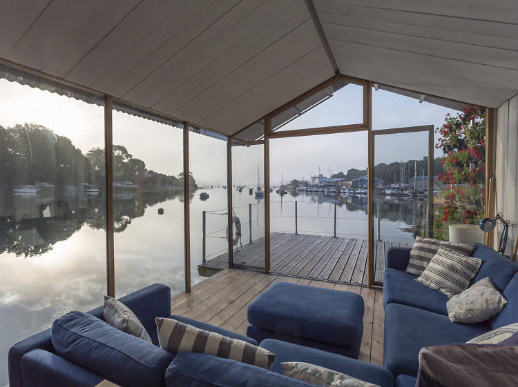 Sleep over on the Amelie houseboat