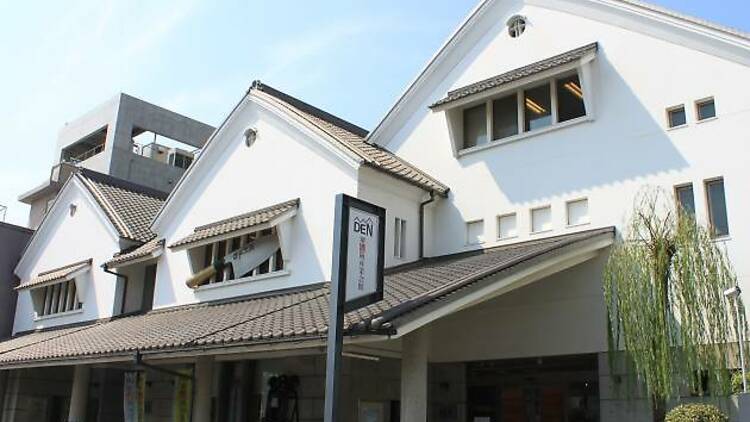 Study up on Japanese crafts at the Sakai City Traditional Crafts Museum