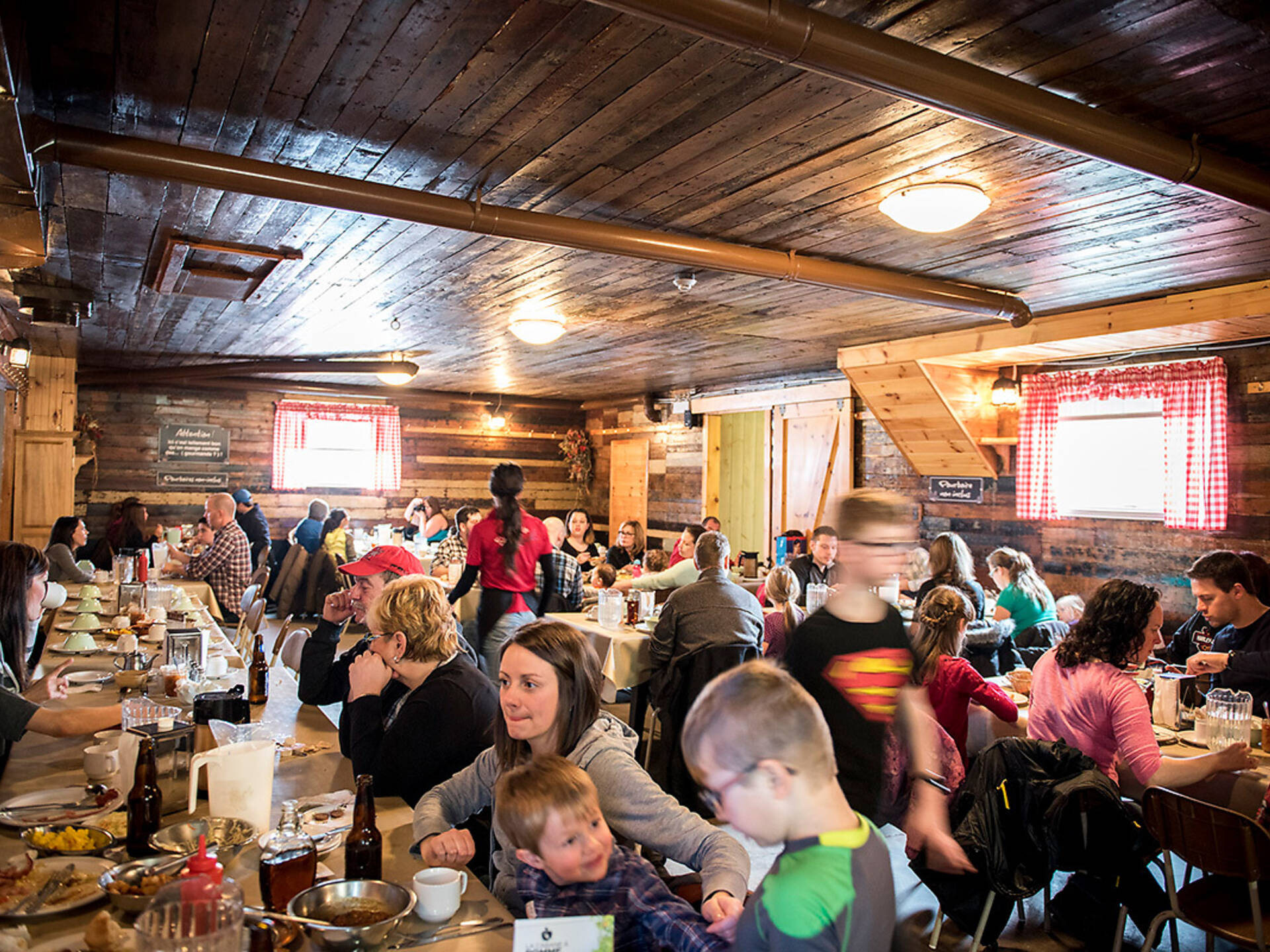 The Best Sugar Shacks Near Montreal