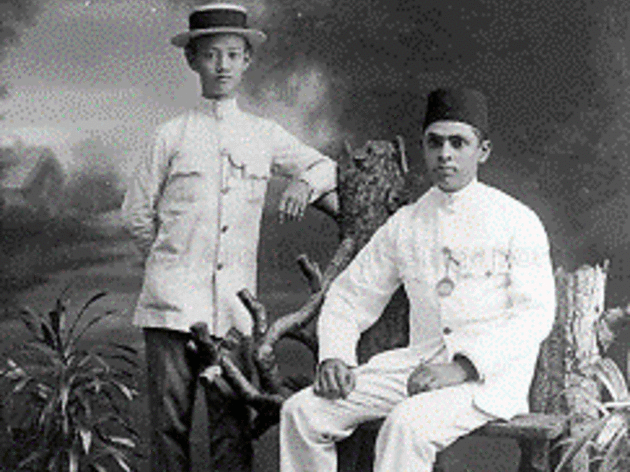 From Brush to Lens: Early Chinese Photography Studios in Singapore From Brush to Lens: Early Chinese Photography Studios in Singapore