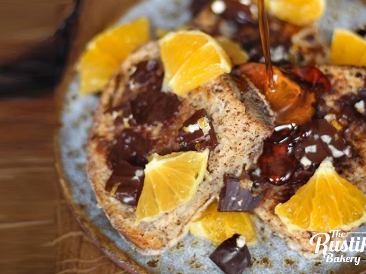 Tostas francesas con naranja y chocolate