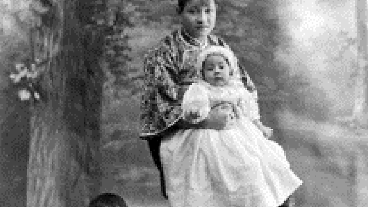 Studio portrait 1920s