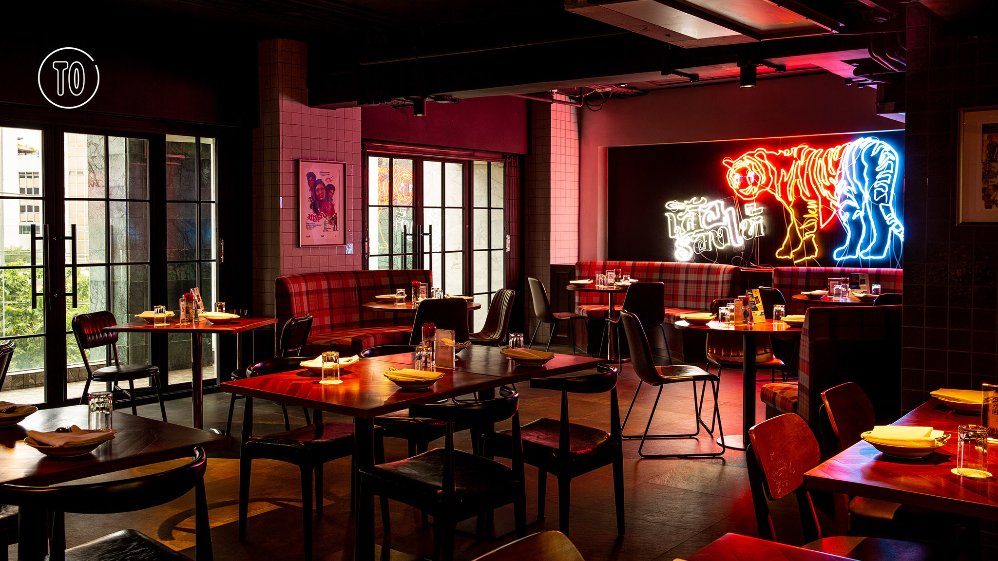 Ross Kitchen Restaurants in Phaya Thai, Bangkok