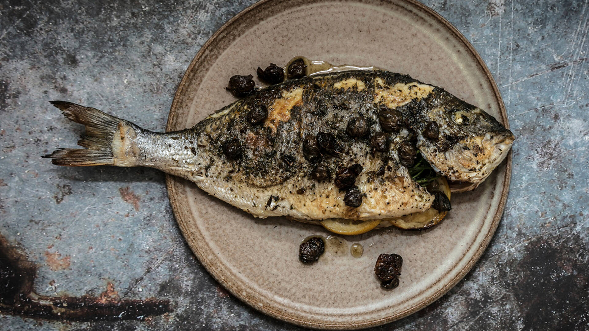 Gold Restaurants in Portobello Road, London