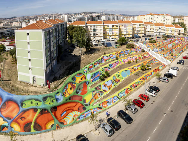 Talude de RAF arte urbana