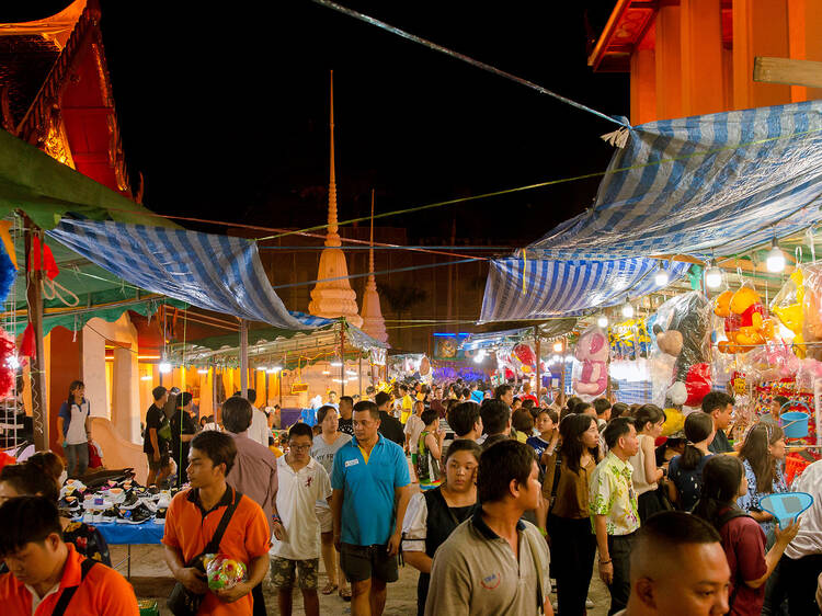 Temple fair at the Golden Mount