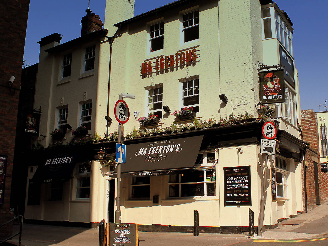 13 Best Pubs in Liverpool Right Now