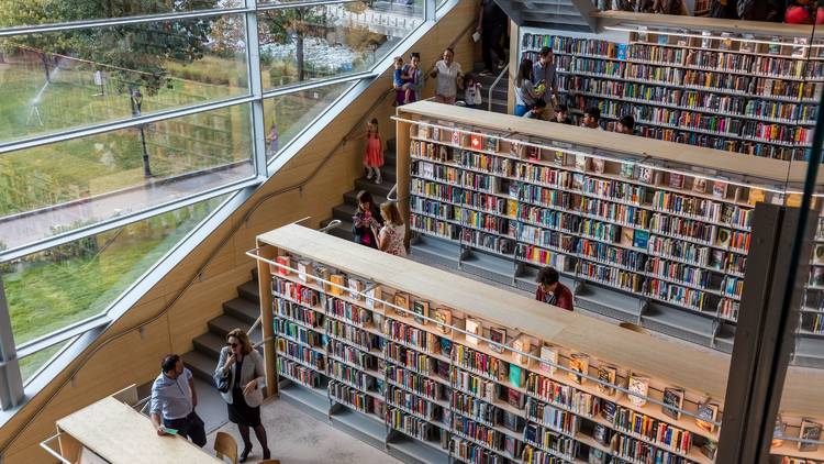 Hunters Point Library