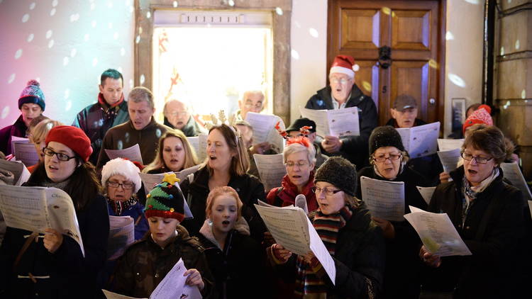 NYC Christmas Caroling for Families