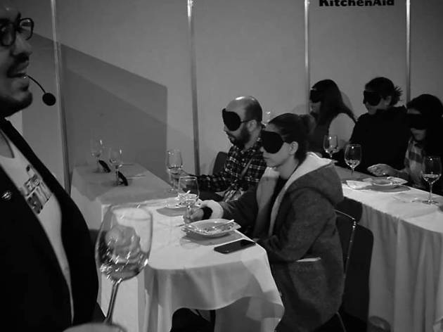 The Blind Dinner Experience: The Blind Dinner Experience: