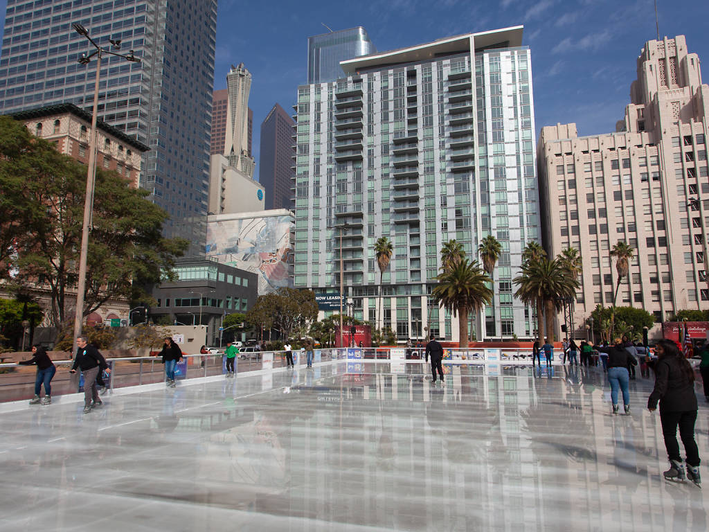Best Places to Go Ice Skating Outdoors in Los Angeles