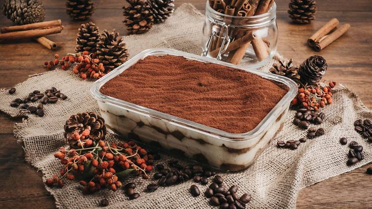 egg nog tiramisu