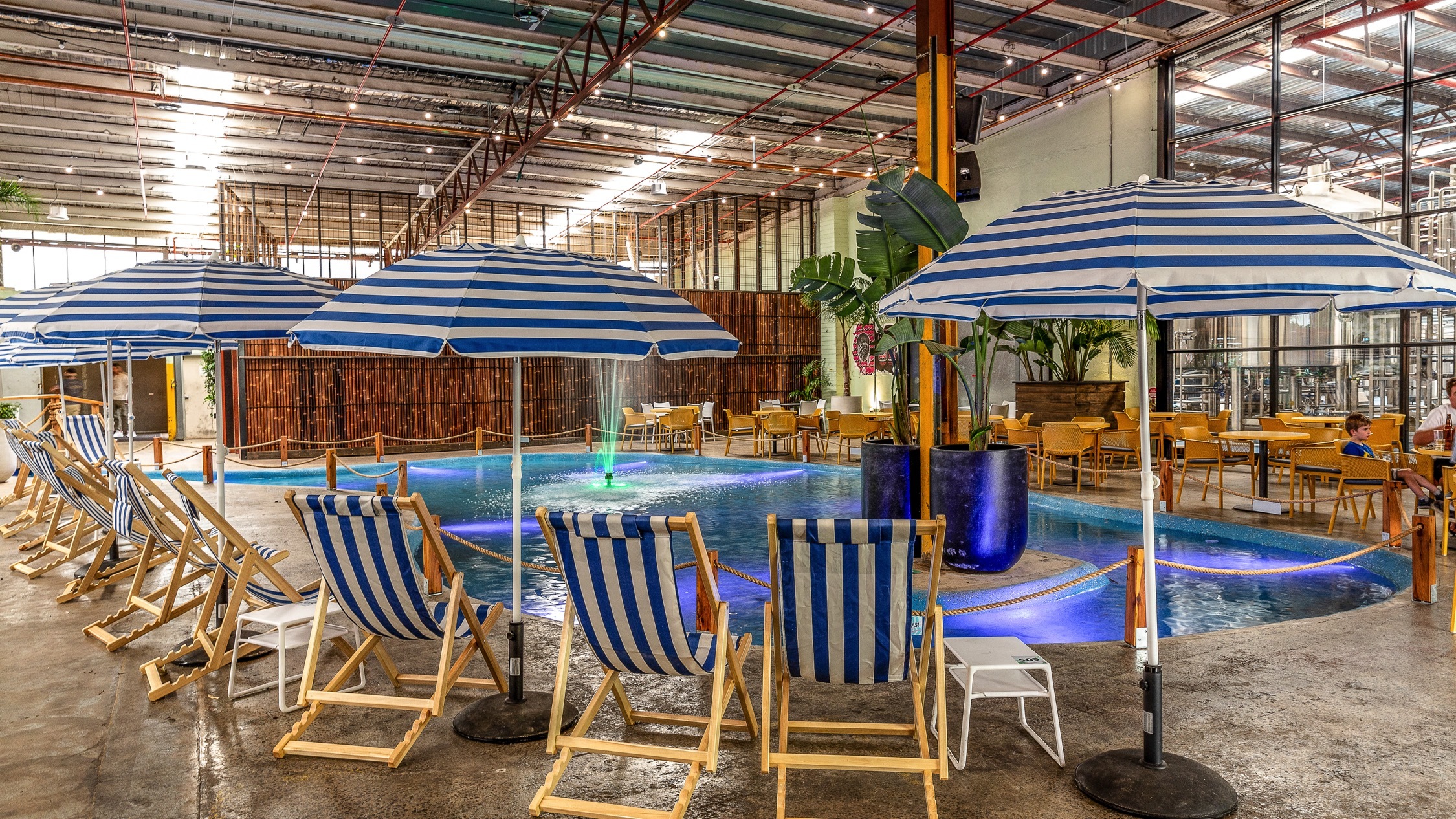 Moon Dog World Review