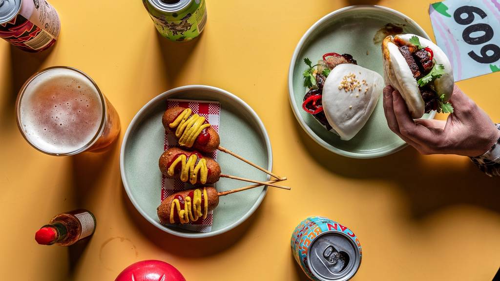 Moon Dog World review