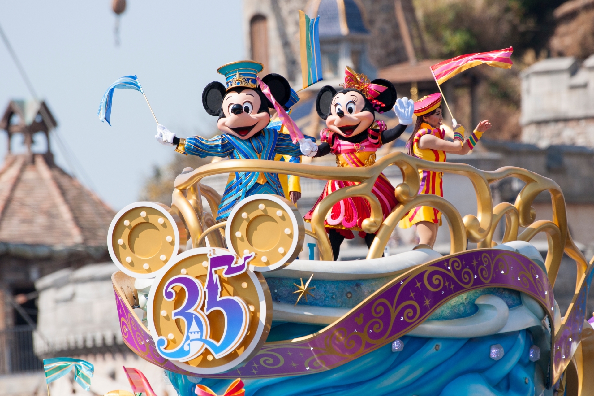 Tokyo Disneyland And Disneysea Distance