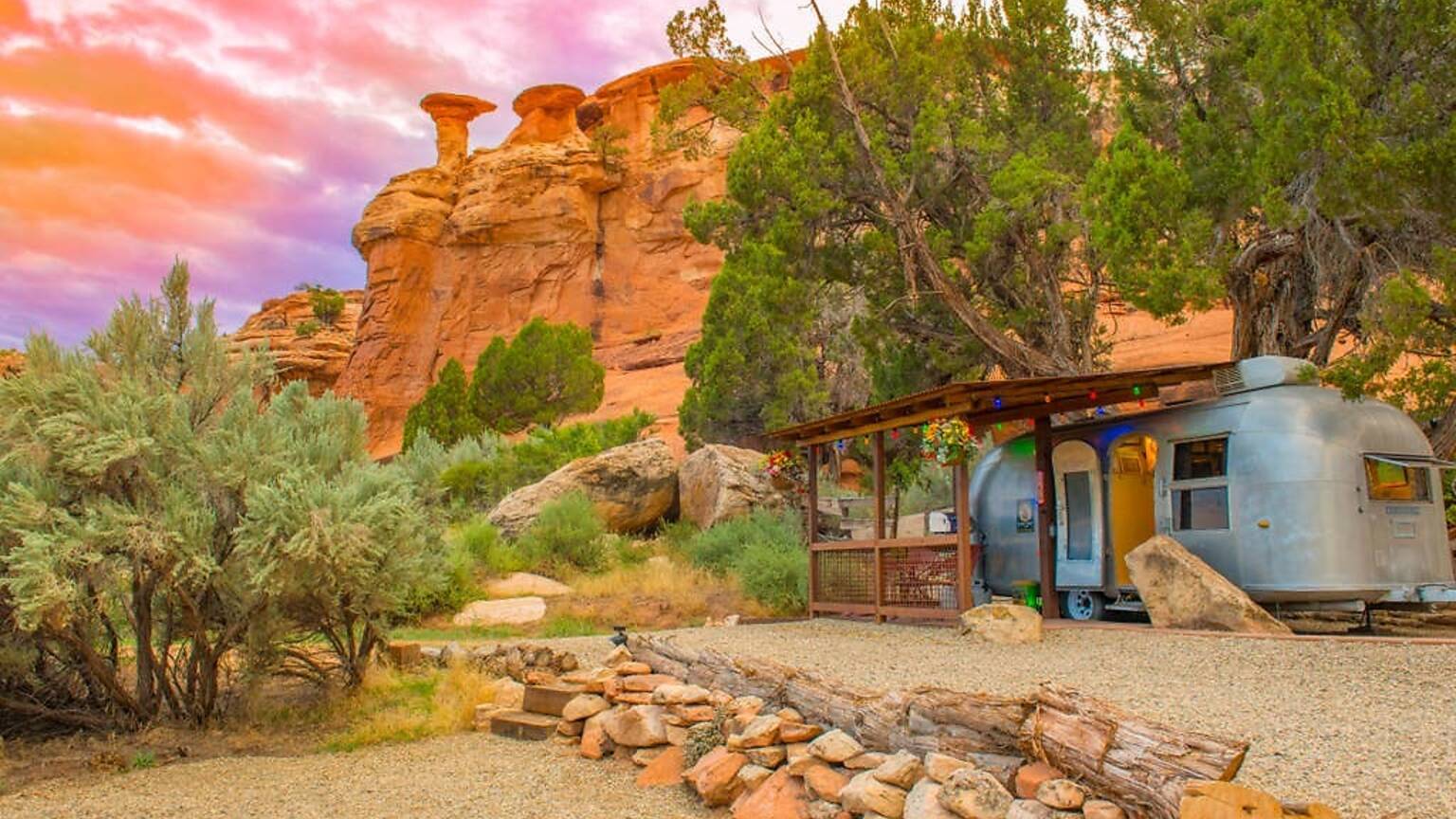 18 Best Airbnbs In Colorado For 2024 | Best Colorado Airbnbs To Book