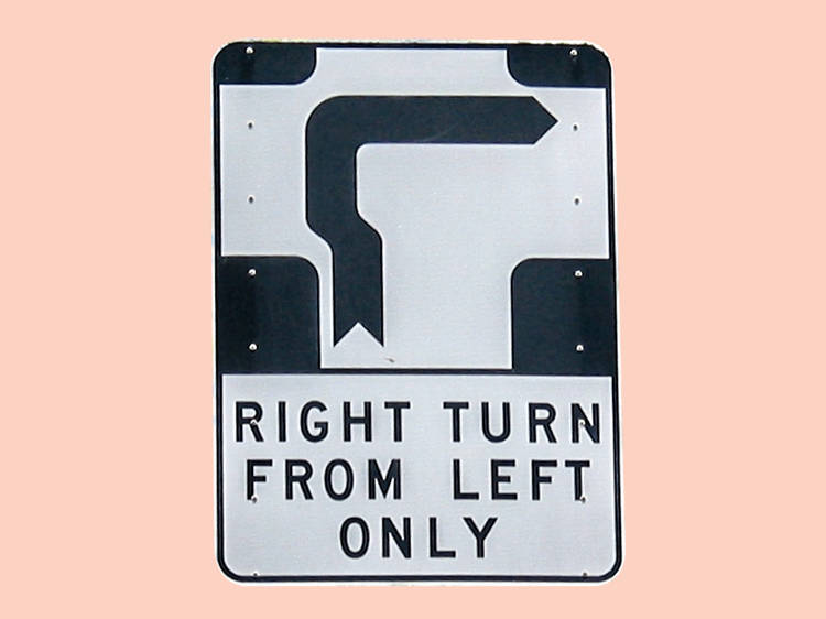 Hook turn sign