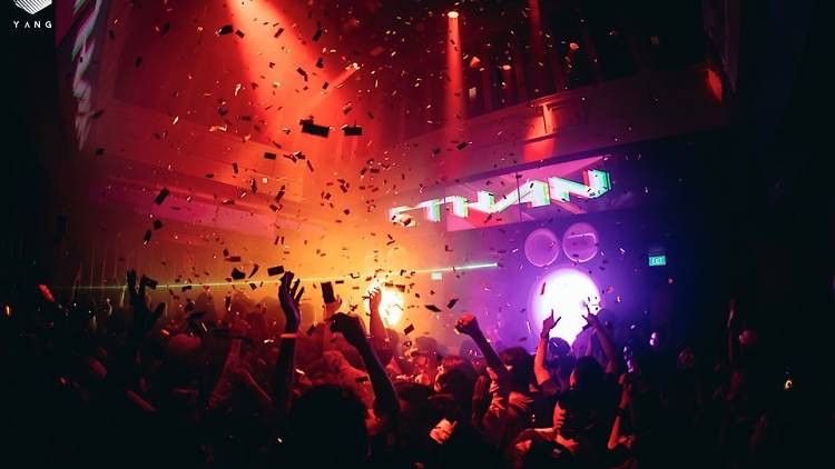 yang club singapore 2