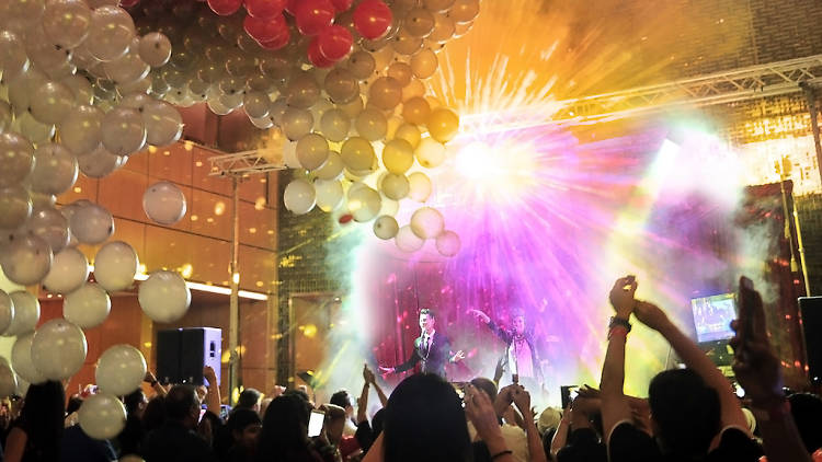 Singapore Marriott Tang Plaza Hotel, New Year's Eve Buffet and 80's & 90's Throwback Countdown Party