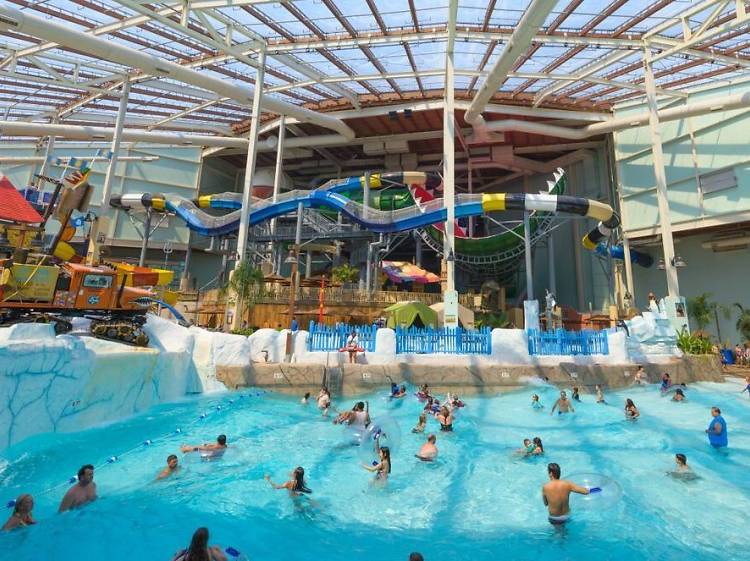 Aquatopia Indoor Waterpark at Camelback Resort