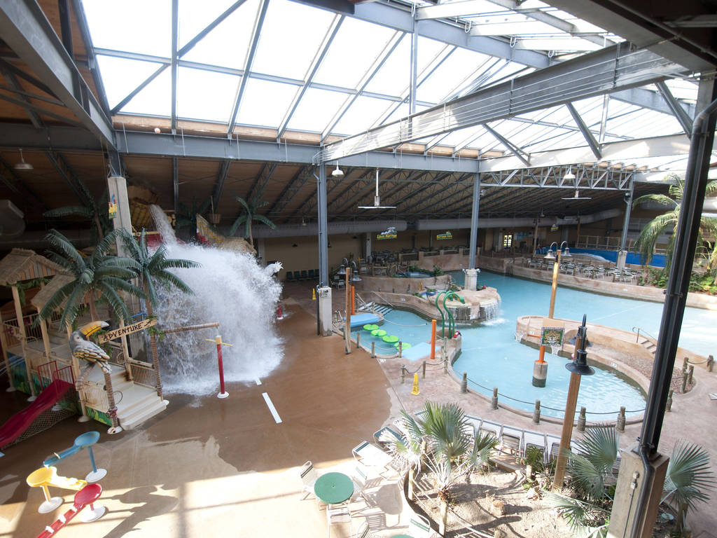 9 Best Indoor Water Parks Near NYC