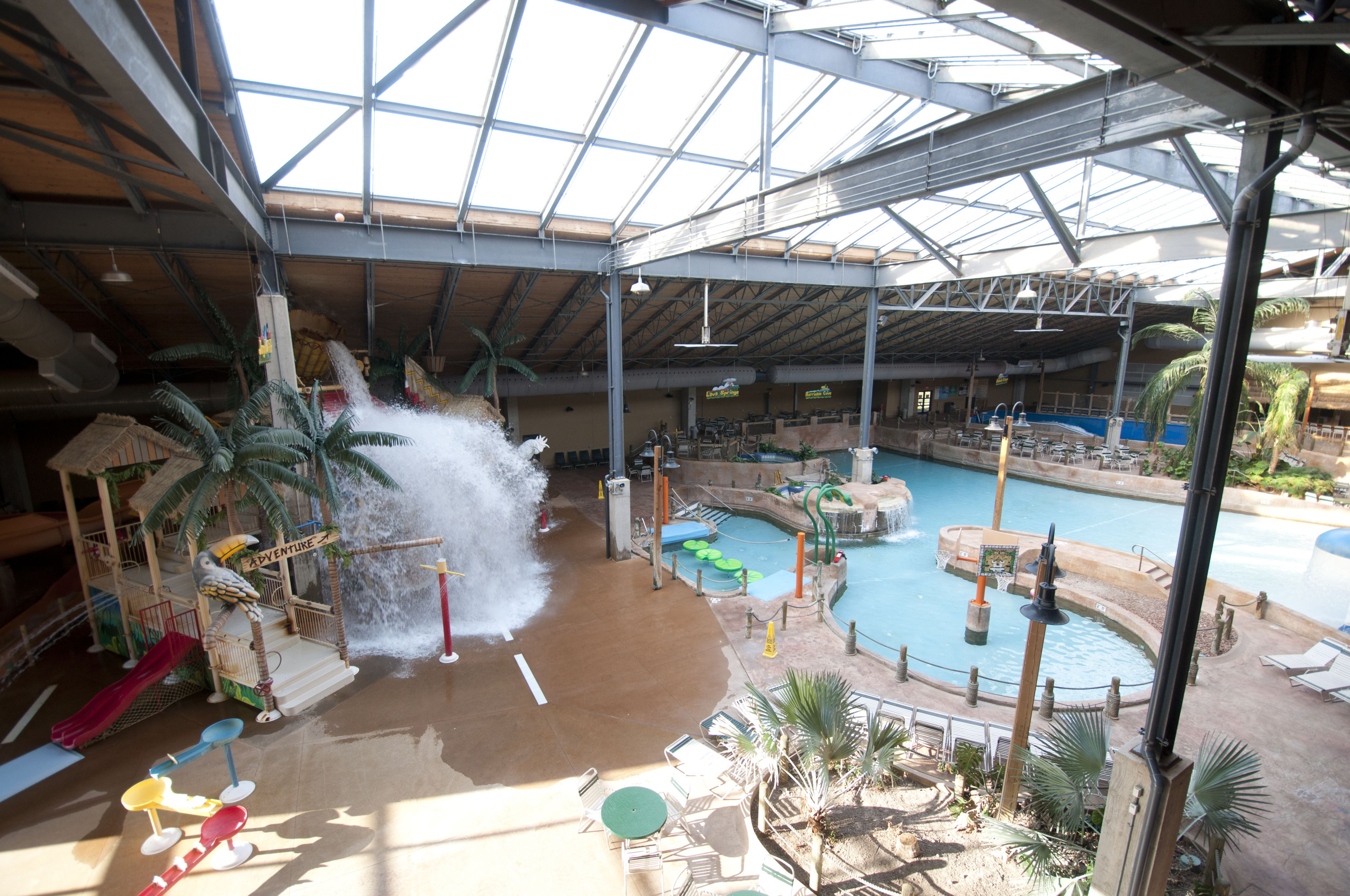 H2Oooohh Indoor Waterpark Lake Harmony - r7mr5vd