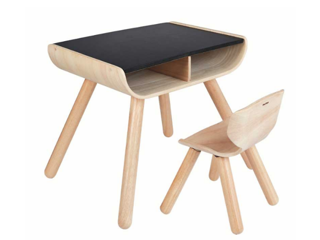 Mesa e cadeira Mesa e cadeira