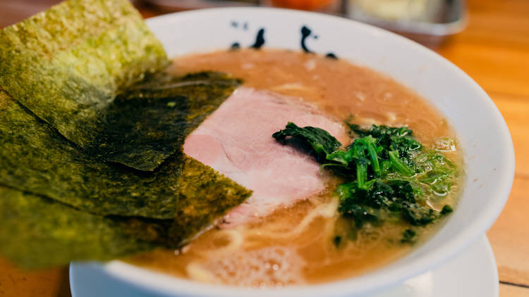 横浜家系 麺屋はやぶさ