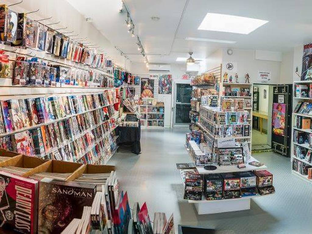 25 Bookstores in Montreal to Help You Foster a Love