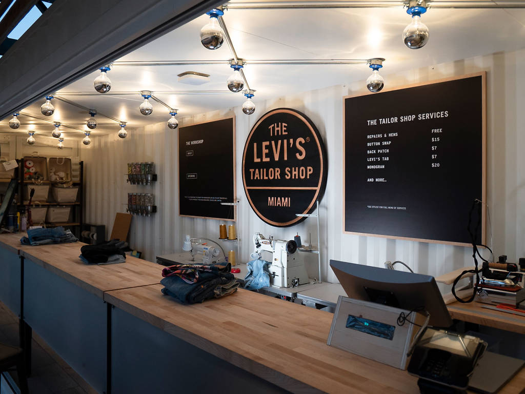 17 Best Miami Gift Ideas for Every Person on Your List