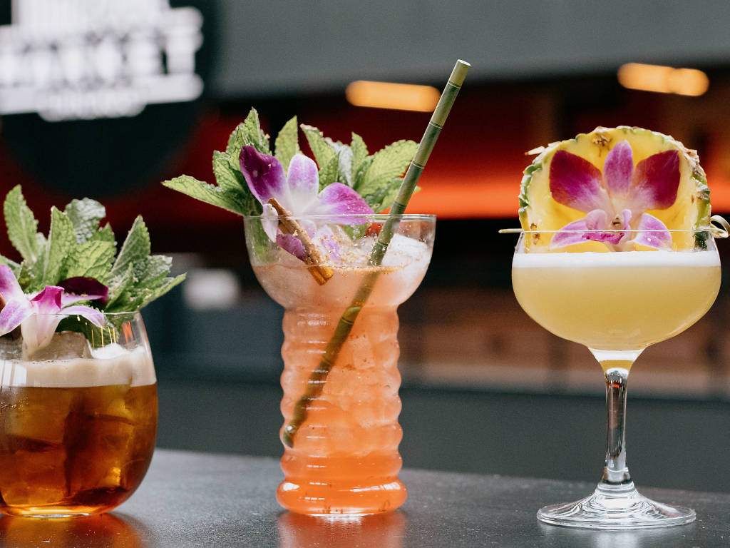 24 Best Cocktail Bars In Chicago For A Stiff Drink