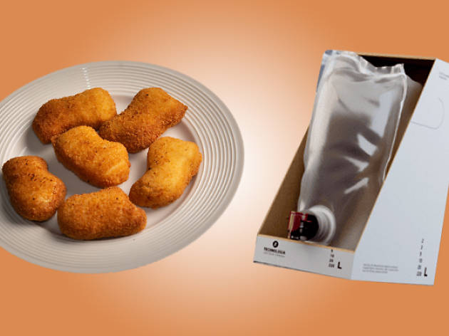 Goon and Nugz festival A plate of chicken nuggets and a sack of goon in a half-cut box