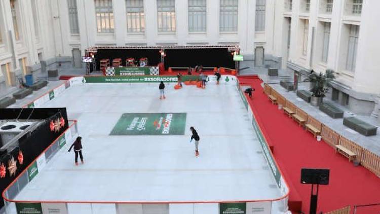 Pista de hielo CentroCentro Pista de hielo CentroCentro