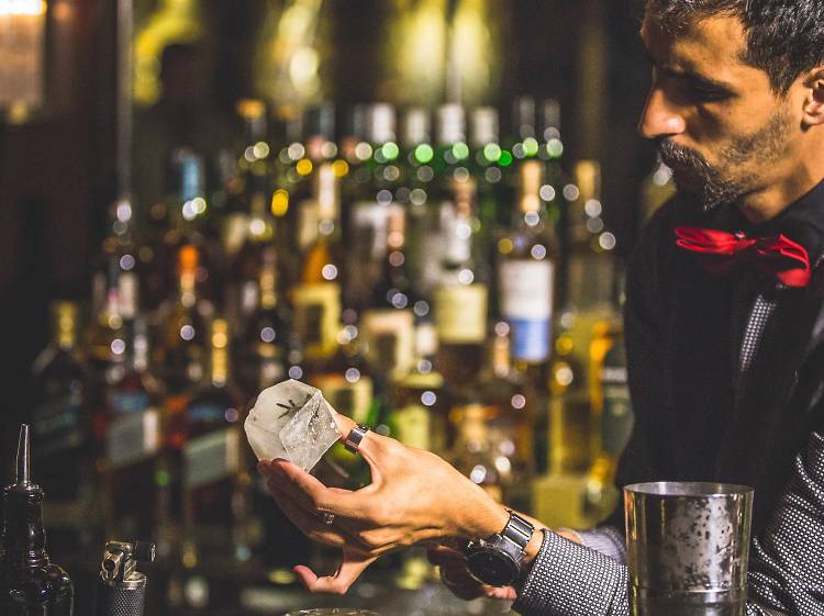 6 Jerusalem bars that are off the beaten path